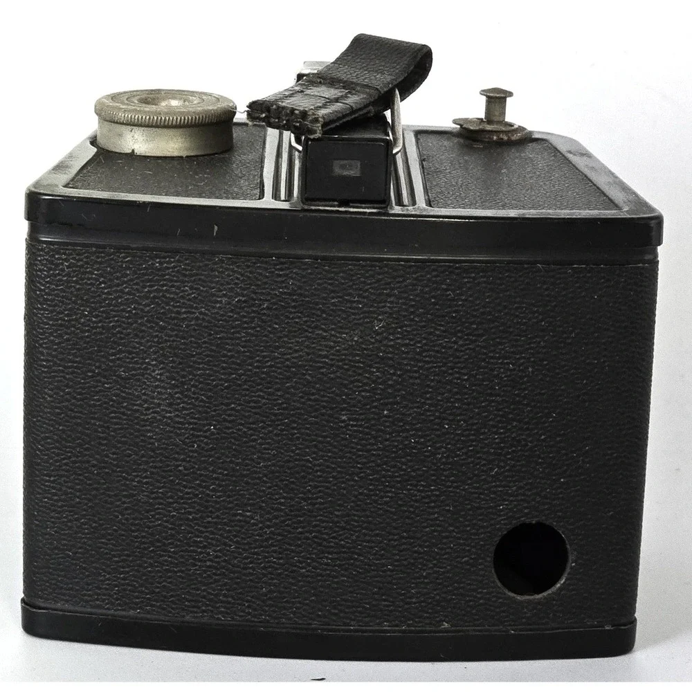 Vintage Eastman Kodak Six-20 Brownie Special Box Camera Black Bakelite Untested